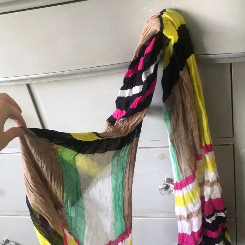 Pretty patterned scarf
